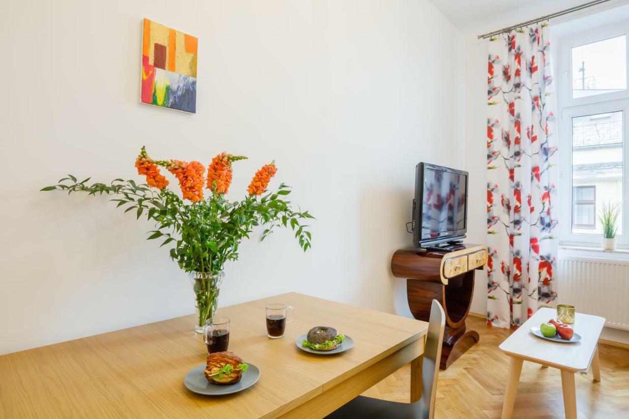 Ok Apartments Old Town คราคูฟ ภายนอก รูปภาพ
