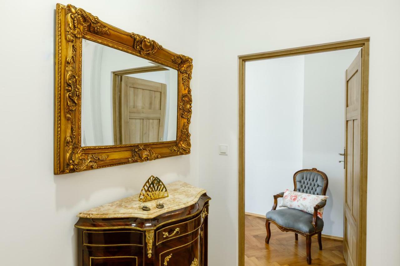 Ok Apartments Old Town คราคูฟ ภายนอก รูปภาพ